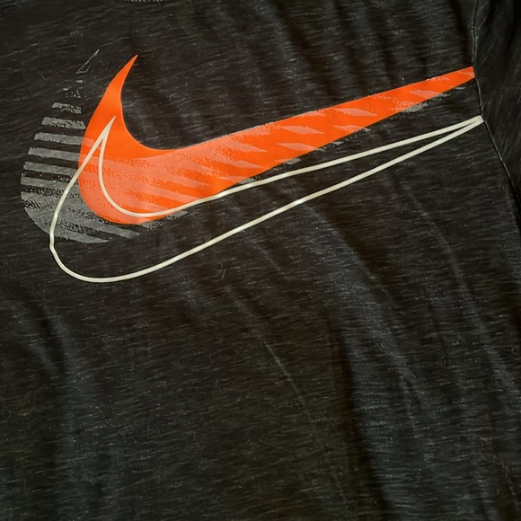 Nike swoosh Dri Fit Black with Orange Swoosh Size L Excellent preloved condition - Picture 2 of 4